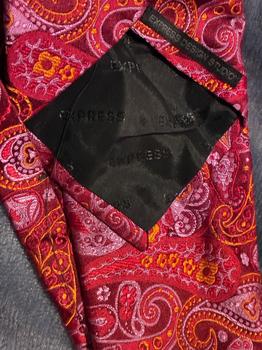 Express Red and Pink Paisley Silk Tie - Picture 4 of 4